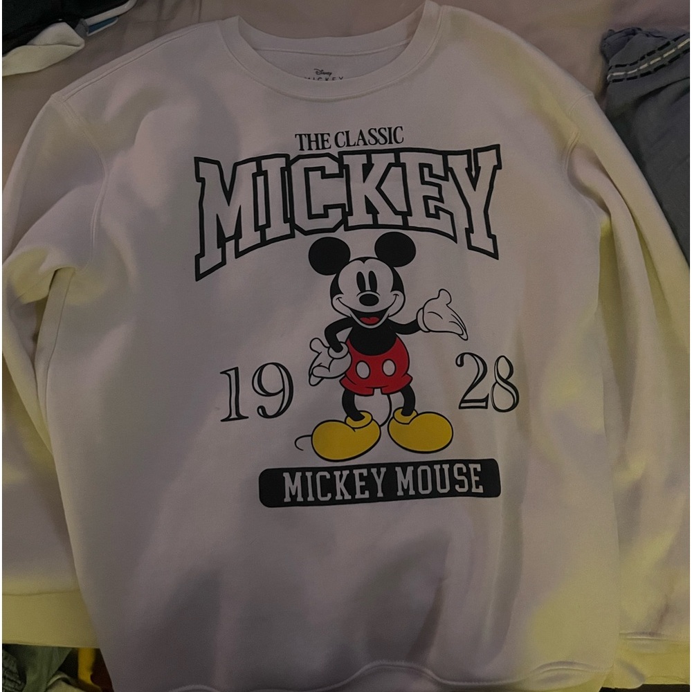 Mickey Mouse white and black sweatshirt